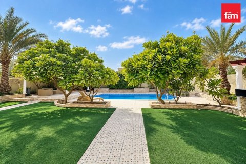 Villa de 5 dormitorios en Jumeirah Park, UAE No. 208150 20