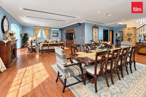 Villa de 5 dormitorios en Jumeirah Park, UAE No. 208150 5