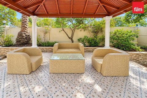 Villa de 5 dormitorios en Jumeirah Park, UAE No. 208150 23