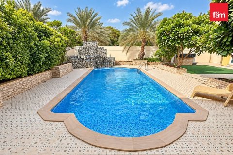 Villa de 5 dormitorios en Jumeirah Park, UAE No. 208150 24