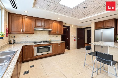 Villa de 5 dormitorios en Jumeirah Park, UAE No. 208150 12