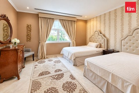 Villa de 5 dormitorios en Jumeirah Park, UAE No. 208150 19
