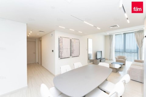 Apartment de 2 dormitorios en City of Arabia, UAE No. 223878 4