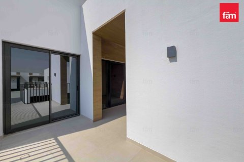 3 bedrooms Townhouse in Dubai, UAE No. 216064 12