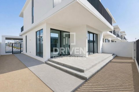 Townhouse de 4 dormitorios en The Valley, UAE No. 214973 17