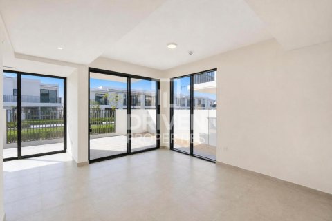 Townhouse de 4 dormitorios en The Valley, UAE No. 214973 6
