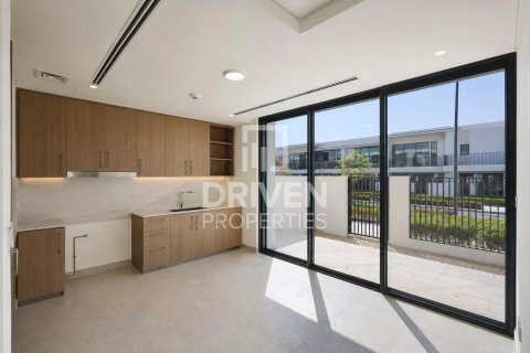 Townhouse de 4 dormitorios en The Valley, UAE No. 214973 4