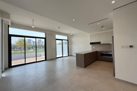 3 bedrooms Townhouse in Mudon, UAE No. 135378