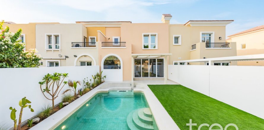 Villa de 4 dormitorios en Arabian Ranches, UAE No. 222692