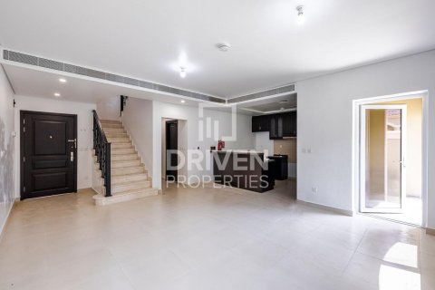 3 bedrooms Villa in Casa Dora, UAE No. 218675