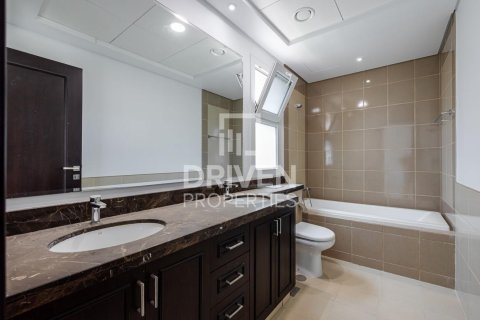 3 bedrooms Villa in Casa Dora, UAE No. 218675 14