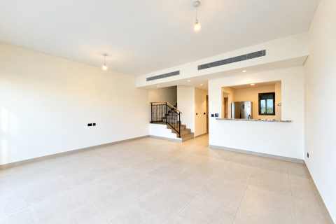5 bedrooms Townhouse in Golf City, UAE No. 220266 5