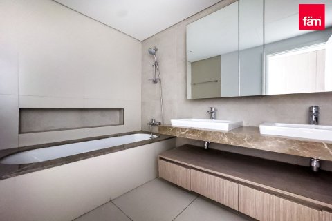 2 bedrooms Apartment in Dubai, UAE No. 167233 18
