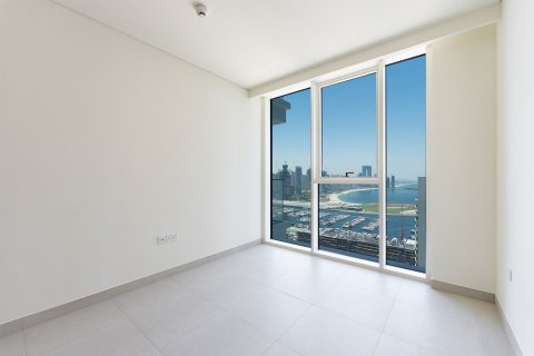 Apartment de 4 dormitorios en EMAAR Beachfront, UAE No. 221635 13