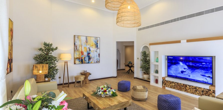 4 غرف نوم فيلا في Garden Homes, الإمارات العربية المتحدة رقم 14921