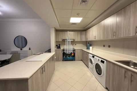 Apartment de 3 dormitorios en Tourist Club Area, UAE No. 20555 20