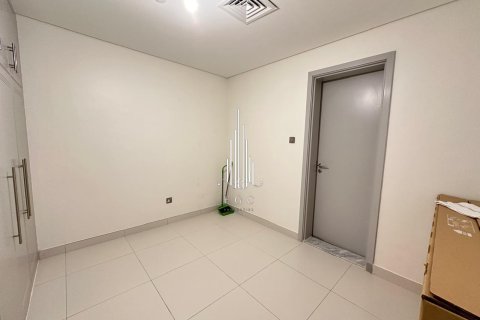 Apartment de 3 dormitorios en Tourist Club Area, UAE No. 20555 22