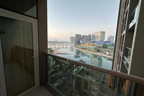 Apartment de 3 dormitorios en Tourist Club Area, UAE No. 20555 5