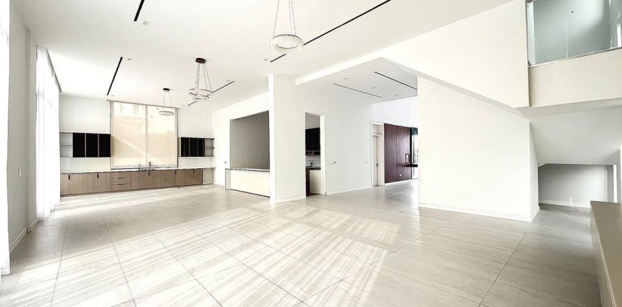 Villa de 5 dormitorios en Dubai, UAE No. 148686