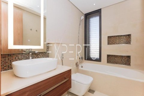 Villa de 4 dormitorios en  Yas Island, UAE No. 224257 19