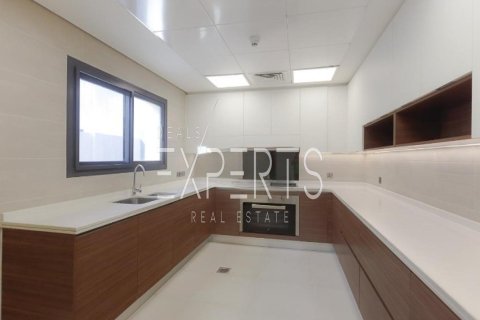 Villa de 4 dormitorios en  Yas Island, UAE No. 224257 5