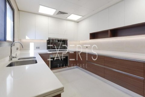 Villa de 4 dormitorios en  Yas Island, UAE No. 224257 6