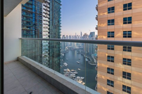 3 bedrooms Apartment in Emirates Crown, UAE No. 164240