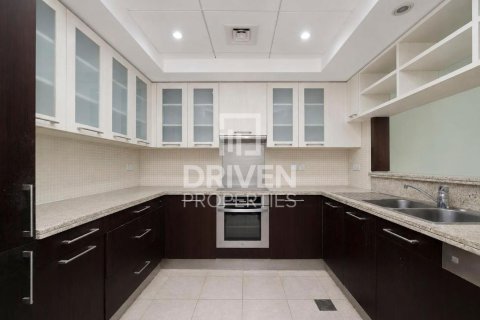 Квартира с 2 спальнями в Boulevard Central Towers, ОАЭ №218701 17