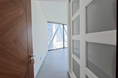 Apartment de 2 dormitorios en Tourist Club Area, UAE No. 37560 3