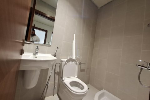 Apartment de 2 dormitorios en Tourist Club Area, UAE No. 37560 17