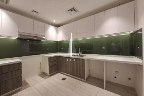 Apartment de 2 dormitorios en Tourist Club Area, UAE No. 37560 9