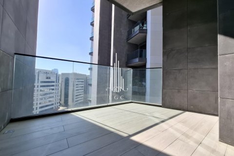 Apartment de 2 dormitorios en Tourist Club Area, UAE No. 37560 10