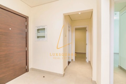 Apartment de 2 dormitorios en Marina Arcade Tower, UAE No. 224337 9