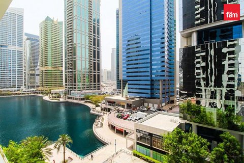 Apartment de 2 dormitorios en Dubai, UAE No. 224441