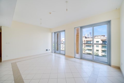 Appartement de 2 chambres à The Views, UAE No. 196440