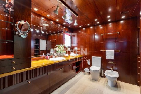 6 bedrooms Villa in Signature Villas, UAE No. 212503 18