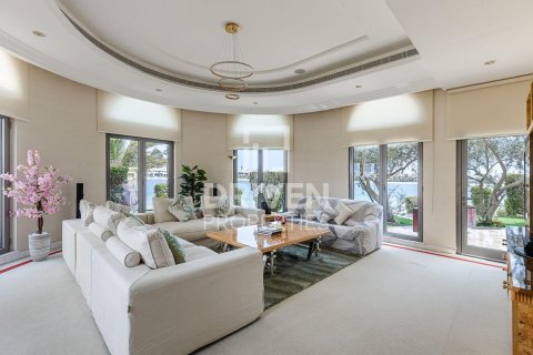 6 bedrooms Villa in Signature Villas, UAE No. 212503 3