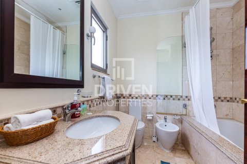 6 bedrooms Villa in Signature Villas, UAE No. 212503 19