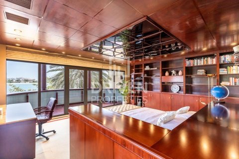 6 bedrooms Villa in Signature Villas, UAE No. 212503 12