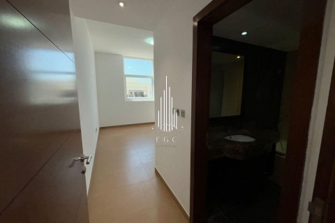 Apartment de 2 dormitorios en Khalifa City, UAE No. 36784 12