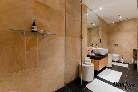 2 bedrooms Apartment in Dubai, UAE No. 197242 3