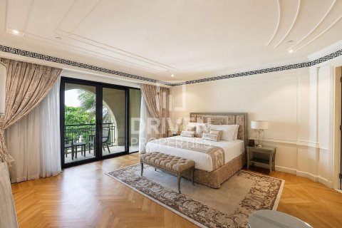 Дуплекс с 3 спальнями в Palazzo Versace, ОАЭ №211460 9