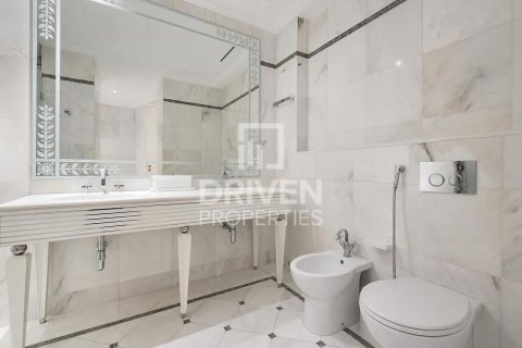 Дуплекс с 3 спальнями в Palazzo Versace, ОАЭ №211460 23
