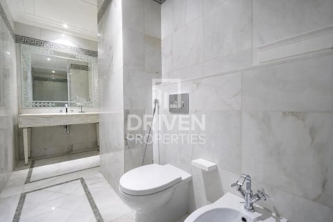 Дуплекс с 3 спальнями в Palazzo Versace, ОАЭ №211460 22