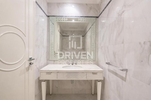 Дуплекс с 3 спальнями в Palazzo Versace, ОАЭ №211460 21