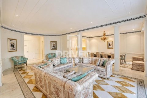 Дуплекс с 3 спальнями в Palazzo Versace, ОАЭ №211460 4