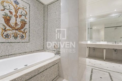 Дуплекс с 3 спальнями в Palazzo Versace, ОАЭ №211460 24