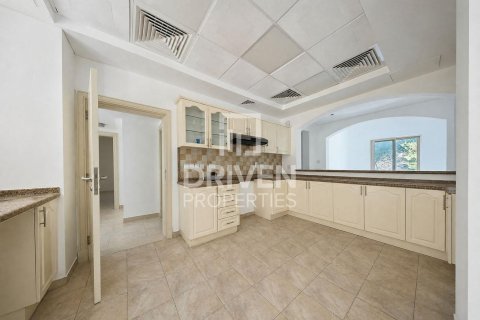 Villa de 4 dormitorios en Victory Heights, UAE No. 221556 20