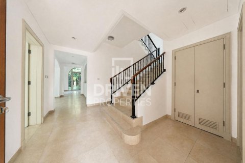 Villa de 4 dormitorios en Victory Heights, UAE No. 221556 4