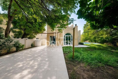 Villa de 4 dormitorios en Victory Heights, UAE No. 221556 29